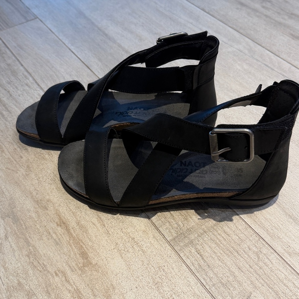 Naot Rianna Coal Oily Nubuk Size 35 NWT - Picture 3 of 10
